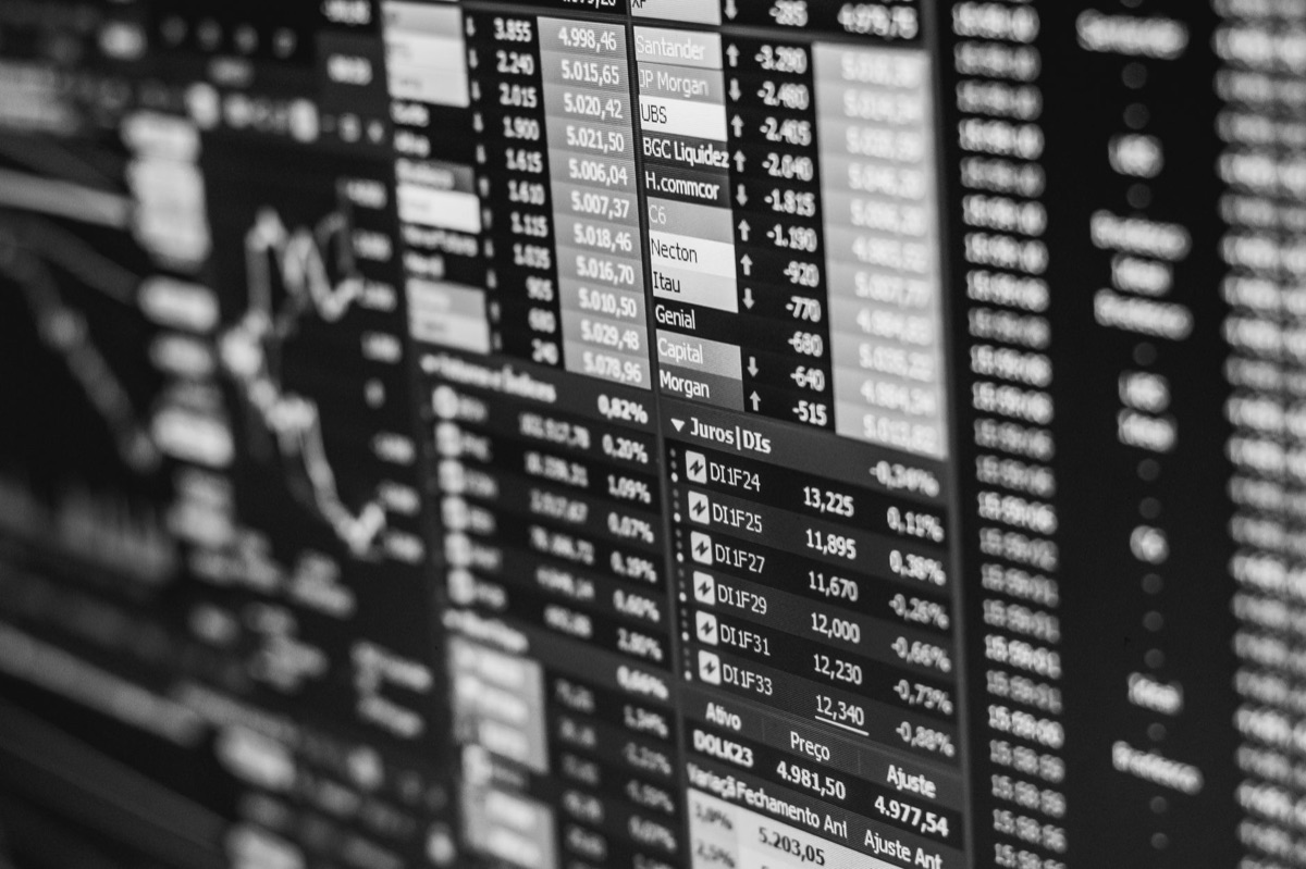 象徵金融市場與全球貿易的數位金融資料介面