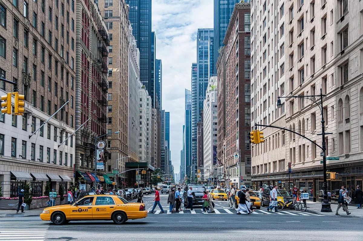 pedestrians, crossing, traffic, intersection, junction, crossroads, buildings, commuters, busy streets, street photography, city streets, architecture, new york